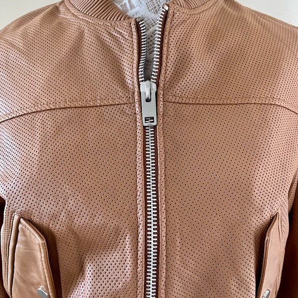 New Leather bomber jacket women Walter Baker size L,runs M-L org $459 - Picture 7 of 13